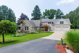 15797 Hillside Dr, Vandalia, MI 49095 - Photo 3