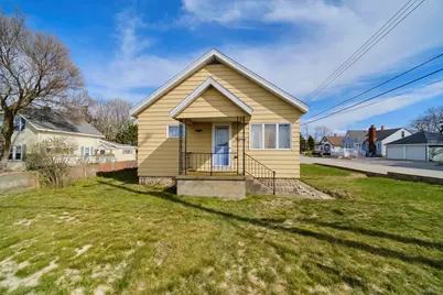 15 N Lakeshore Drive, Manistee, MI 49660 - Photo 3