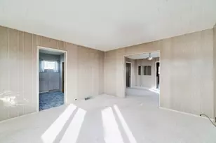 15 N Lakeshore Dr, Manistee, MI 49660 - Photo 23