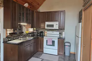 7709 Lakeview Dr, Canadian Lakes, MI 49346 - Photo 9