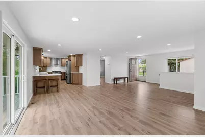 2037 Lakeview Drive, Brooklyn, MI 49230 - Photo 9