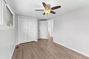 2037 Lake View Dr, Brooklyn, MI 49230 - Photo 21