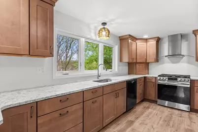 2037 Lakeview Drive, Brooklyn, MI 49230 - Photo 15
