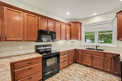 1268 N Blue Heron Drive, Ludington, MI 49431 - Photo 9