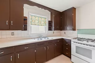 1215 Loeser Ave, Jackson, MI 49203 - Photo 19