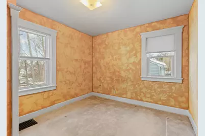 1215 Loeser Avenue, Jackson, MI 49203 - Photo 13