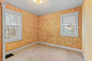1215 Loeser Ave, Jackson, MI 49203 - Photo 13