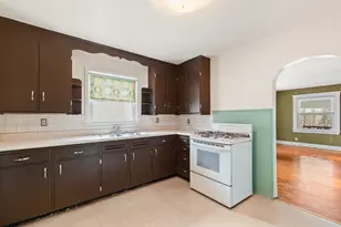 1215 Loeser Ave, Jackson, MI 49203 - Photo 17