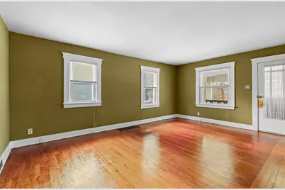1215 Loeser Avenue, Jackson, MI 49203 - Photo 7