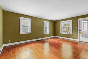 1215 Loeser Ave, Jackson, MI 49203 - Photo 7