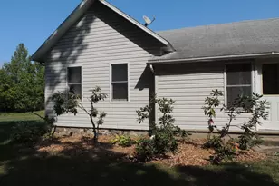1317 68th St, South Haven, MI 49090 - Photo 3