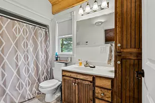 53081 W Shore Ct, Grand Junction, MI 49056 - Photo 9