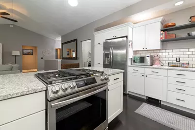 37 Summerset Drive, Kalamazoo, MI 49009 - Photo 9