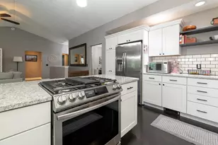 37 Summerset Dr, Kalamazoo, MI 49009 - Photo 9