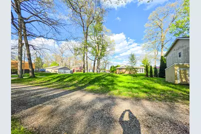 257 Edgewood Drive, Quincy, MI 49082 - Photo 3