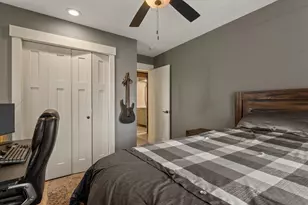 89513 Shorelane Dr, Lawton, MI 49065 - Photo 21