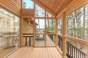10 Island View Dr, Traverse City, MI 49696 - Photo 17