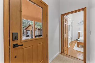 10 Island View Dr, Traverse City, MI 49696 - Photo 7