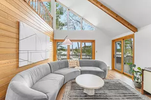 10 Island View Dr, Traverse City, MI 49696 - Photo 27