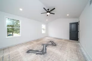 11200 Tremont Ln, Plymouth, MI 48170 - Photo 23