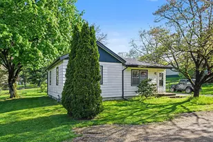 241 Sorin St, Niles, MI 49120 - Photo 29