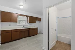 35230 Sheffield St, Westland, MI 48186 - Photo 13