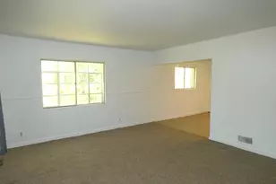 1627 Ogden Ave, Benton Harbor, MI 49022 - Photo 9