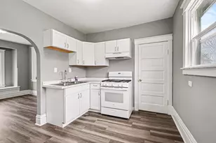 2008 E Stockbridge Ave, Kalamazoo, MI 49001 - Photo 11