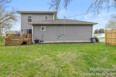40 E Maple Street NE, Cedar Springs, MI 49319 - Photo 27