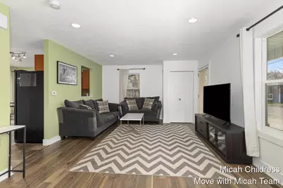 40 E Maple Street NE, Cedar Springs, MI 49319 - Photo 5