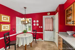 1708 Hiawatha Rd SE, Grand Rapids, MI 49506 - Photo 9