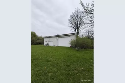 5655 Pingree Road, Howell, MI 48843 - Photo 11