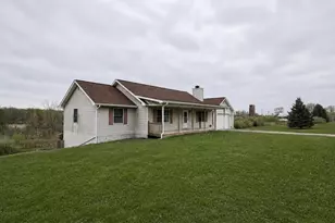 5655 Pingree Rd, Howell, MI 48843 - Photo 5