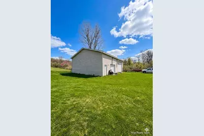 5655 Pingree Road, Howell, MI 48843 - Photo 13