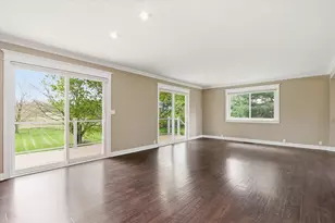 6355 Waters Rd, Ann Arbor, MI 48103 - Photo 7