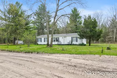 429 E Church Road, Twin Lake, MI 49457 - Photo 37