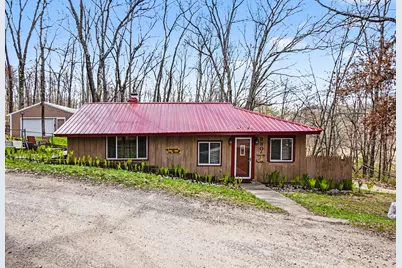 880 W Lincoln Avenue, White Cloud, MI 49349 - Photo 3