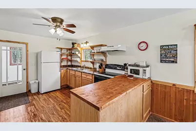 880 W Lincoln Avenue, White Cloud, MI 49349 - Photo 9