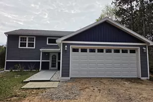 891 N White Birch Dr, Ludington, MI 49431 - Photo 3
