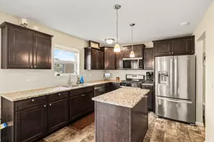 3612 Taunton Trl, Portage, MI 49024 - Photo 7
