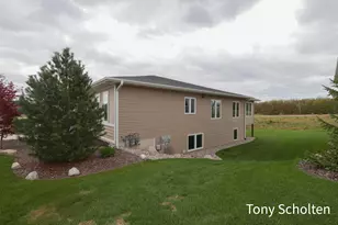 3352 Golden Eagle Way, Hudsonville, MI 49426 - Photo 27