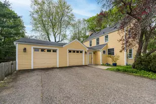 2801 Duchess Dr, Kalamazoo, MI 49008 - Photo 3