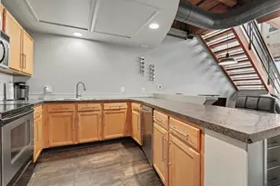 600 Monroe Ave NW, Grand Rapids, MI 49503 - Photo 9