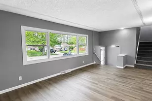 2200 Rossiter Pl, Lansing, MI 48911 - Photo 13