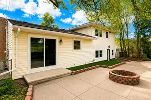 2200 Rossiter Pl, Lansing, MI 48911 - Photo 7