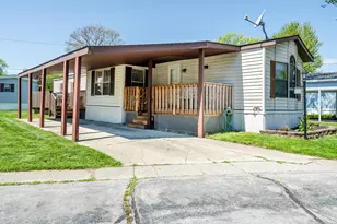 1153 W Glenlord Rd, Saint Joseph, MI 49085 - Photo 1