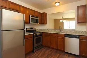 4057 Rivertown Ln SW, Wyoming, MI 49418 - Photo 9