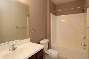 4057 Rivertown Ln SW, Wyoming, MI 49418 - Photo 17