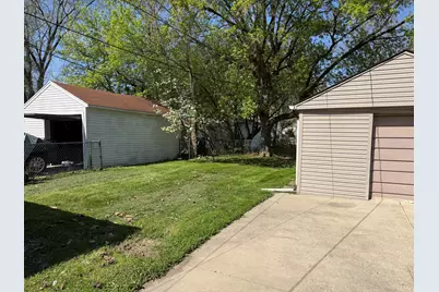 19421 Elkhart Street, Harper Woods, MI 48225 - Photo 25