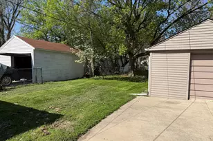 19421 Elkhart St, Harper Woods, MI 48225 - Photo 25